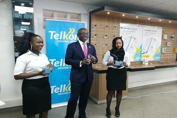 Telkom Kenya launches first KaiOS smart feature phone 