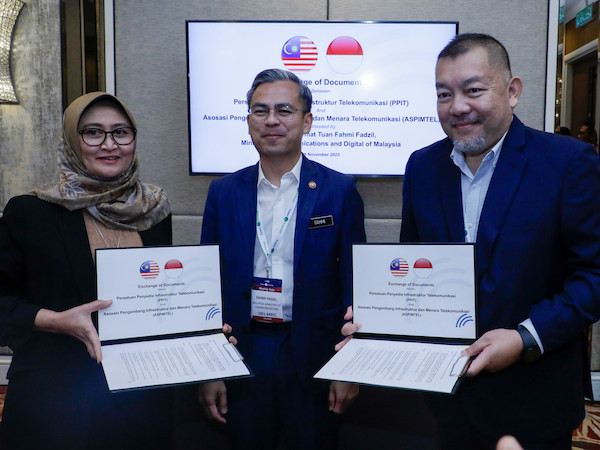 Telecoms infrastructure groups in Malaysia, Indonesia sign co-op MoU
