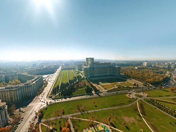 Romania clears licence renewal fees for 2100MHz