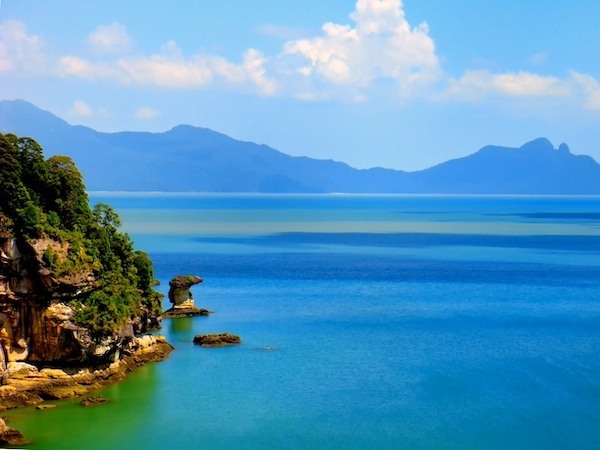 YTL launches MOCN site as part of govt plan to improve road coverage